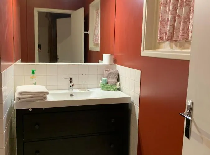 Le Clos Saint Guilhem Bed & Breakfast